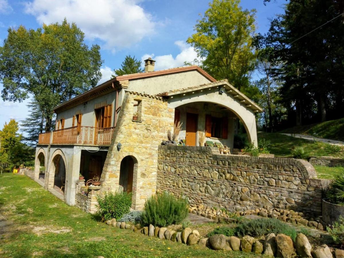 Casale La Pineta Apartment Mombaroccio Luaran gambar