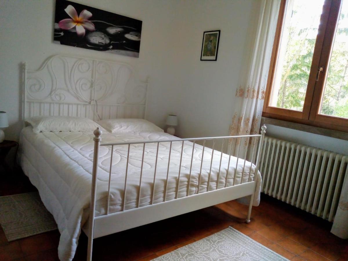 Casale La Pineta Apartment Mombaroccio Luaran gambar
