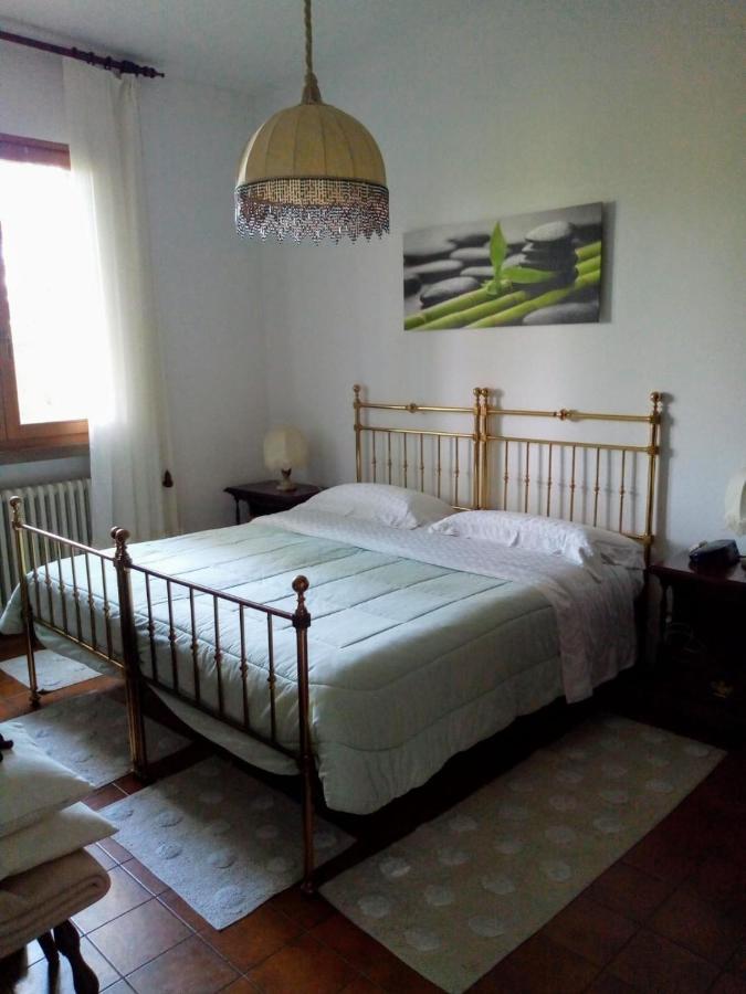 Casale La Pineta Apartment Mombaroccio Luaran gambar
